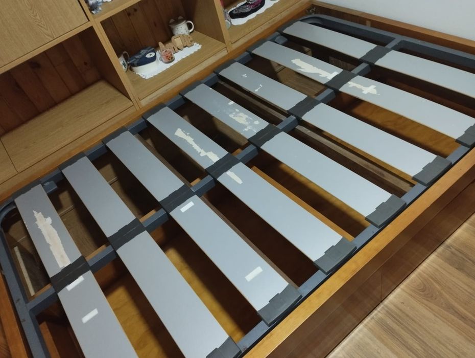 VENDO Cama e estrado