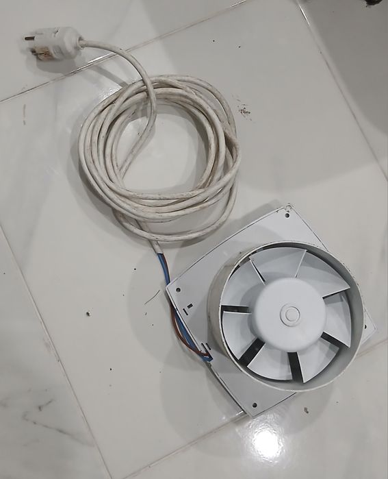 Extrator Ventilador medidas nas fotos