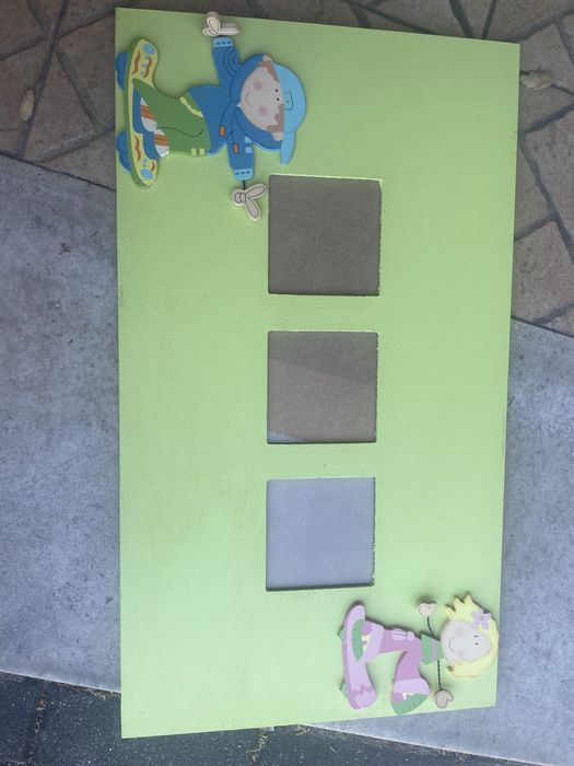 Moldura para quarto de criança