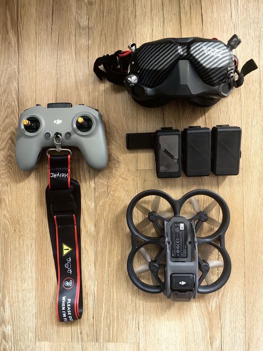 DJI Avata + Goggles V2 + fly more combo, stan JAK NOWY