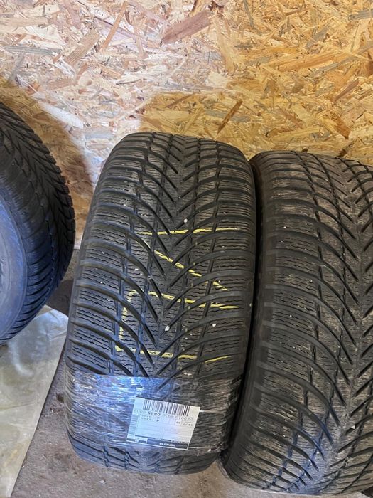Зимня резина nokian 275/45/R20