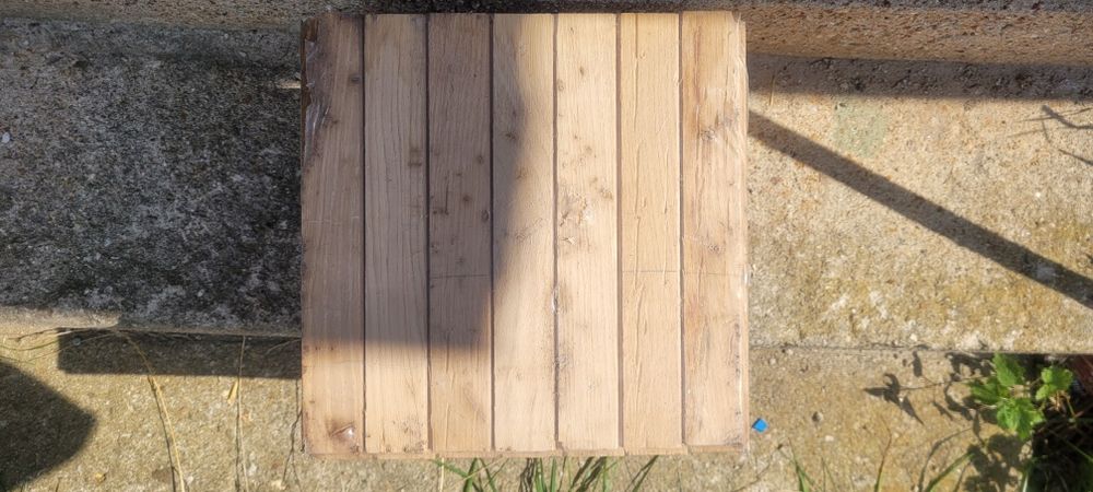 Parkiet nowy w paczkach