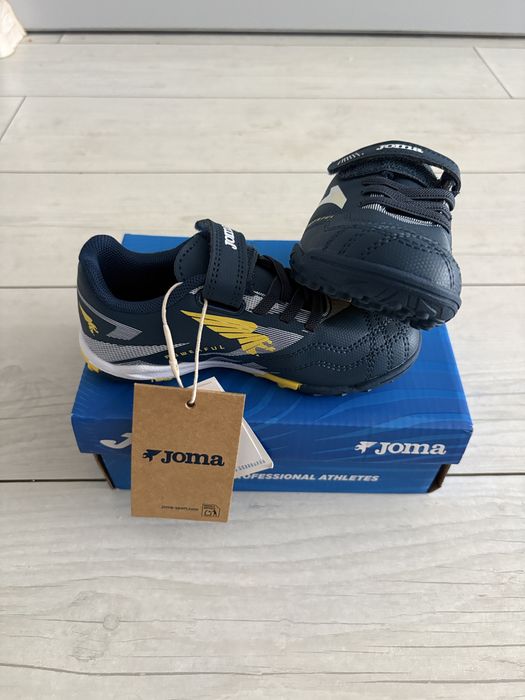 Buty piłkarskie dziecięce