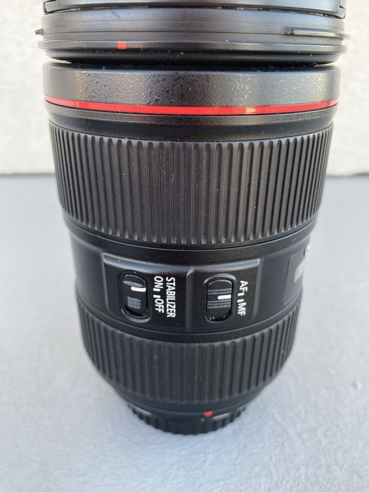 Canon EF 24-105 f4 L IS II USM + Canon EW-83M