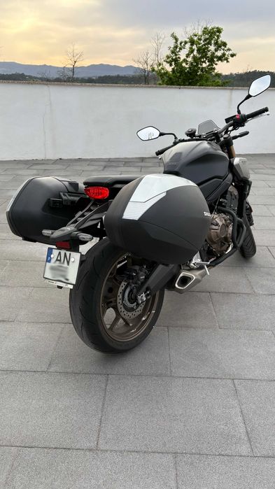 Honda CBR650r 2022  5 anos garantia - Possivel troca