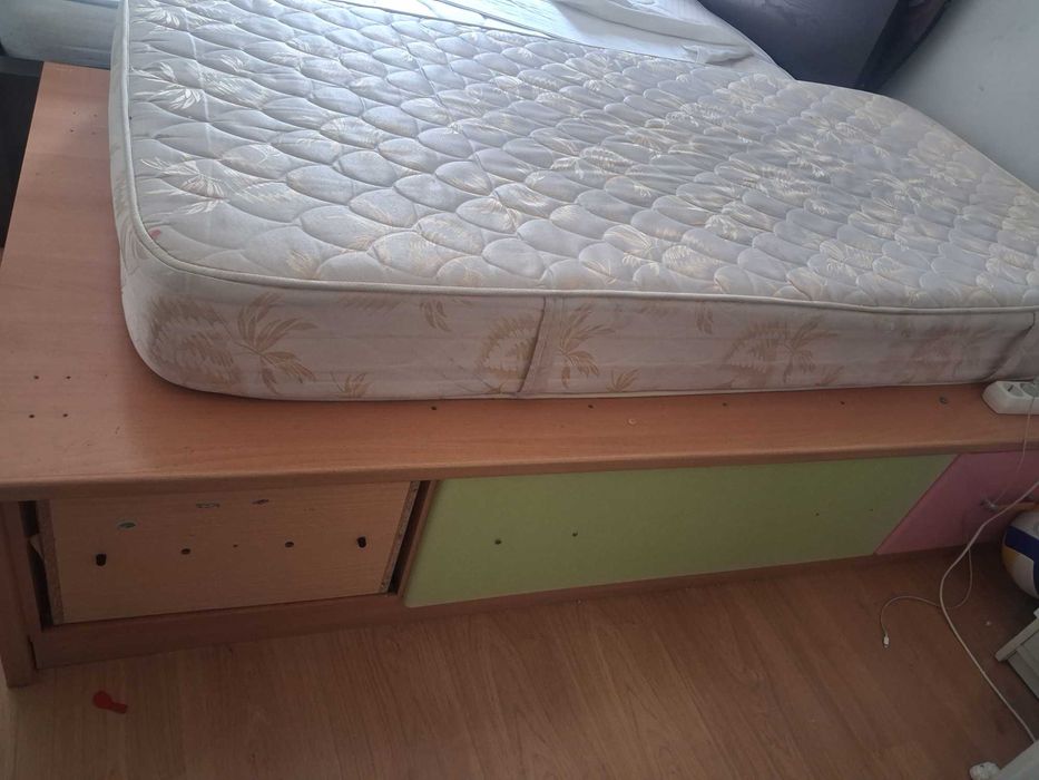 Cama com gavetas solteiro