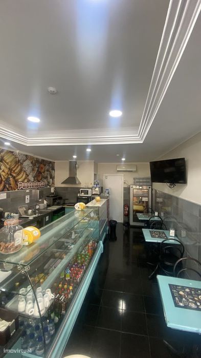 Espaço comercial à venda na rua Bartolomeu Dias
