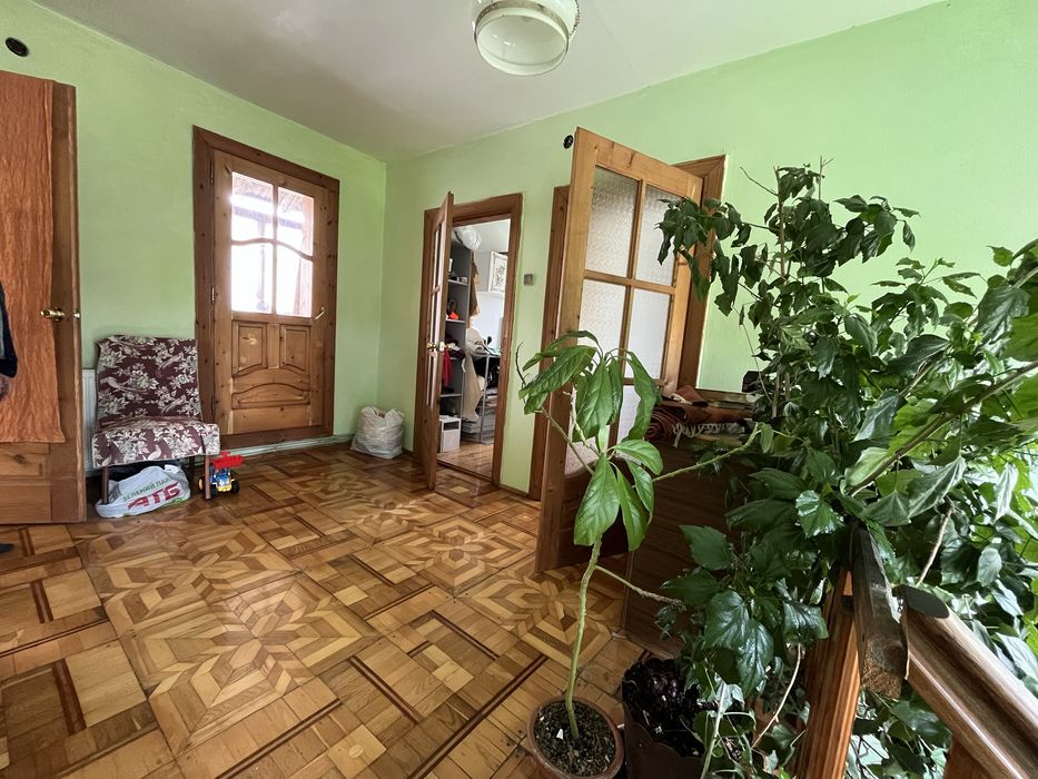 Продається будинок 173м Угринів.  Газ.  Світло.  Колодязь . Центр.  Пошта Цнап