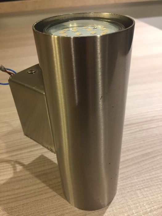 Candeeiro de Parede em Inox Vertical