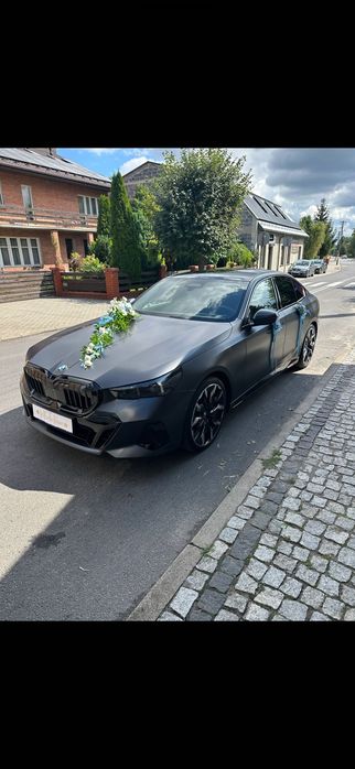 Auto do ślubu BMW G60 frozen deep grey Sieradz całe łódzkie