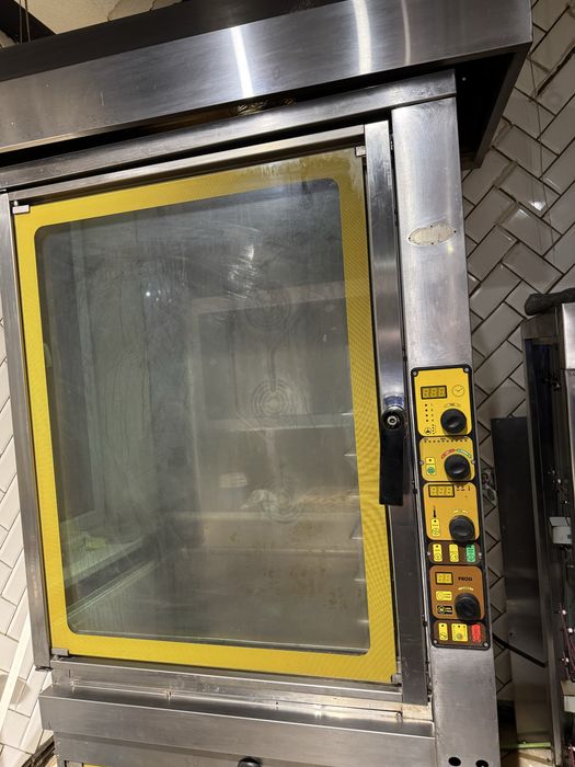 Продам пароконвектомат UNOX