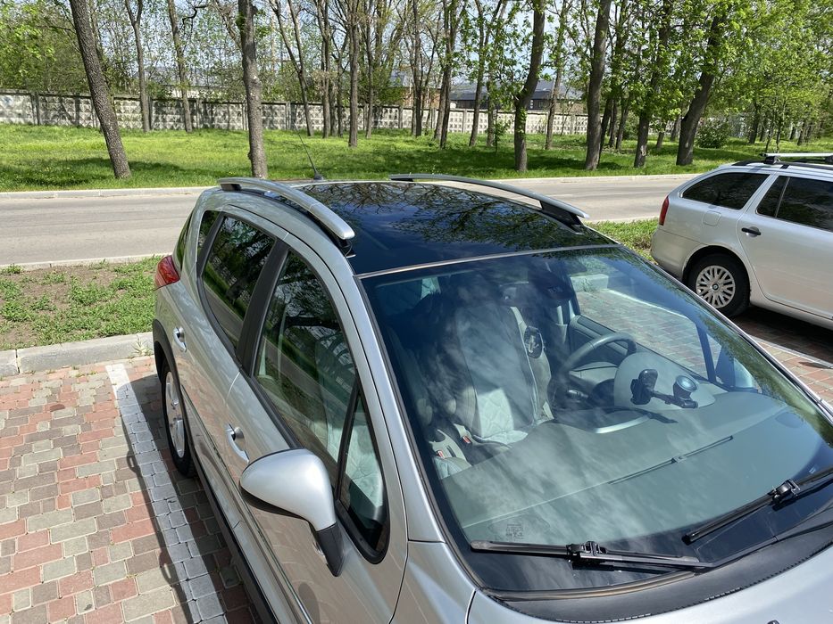 Peugeot 207 sw cross