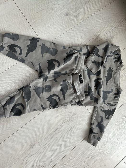 Dres w dinozaury next