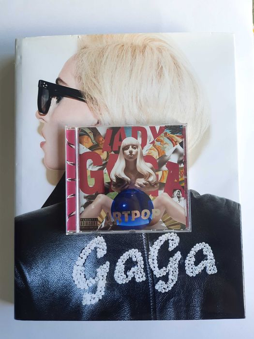 Lady Gaga x Terry Richardson + ARTPOP CD