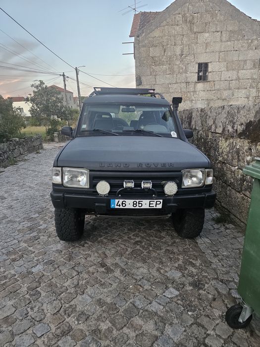 Land Rover Discovery 300 Tdi – 1994 | 3 portas | 7 lugares