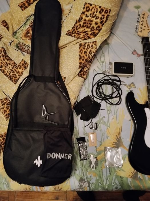 Электрогитара Donner dst-100