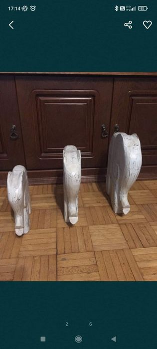 białe słonie drewniane