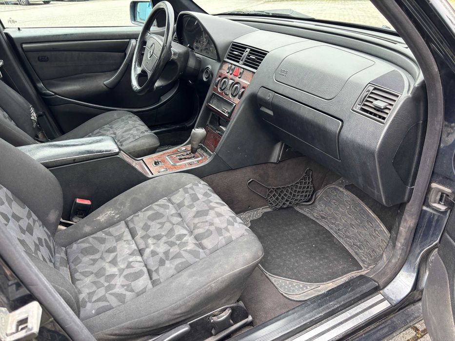 Mercedes Benz C220 CDI