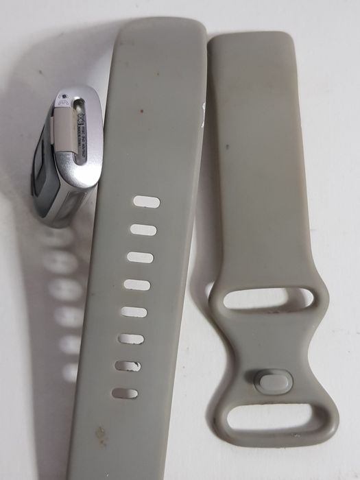 Годинник Fitbit Charge 6