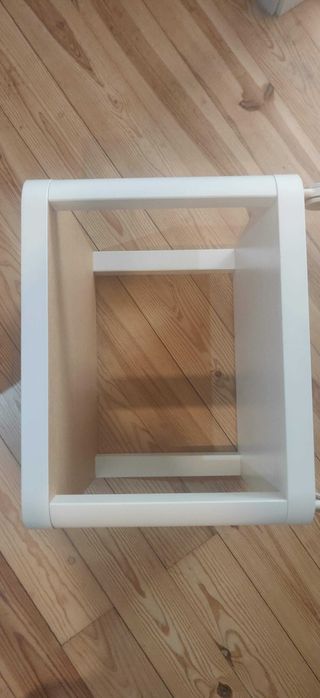 Mesa com rodas TINGBY (TV) branco IKEA