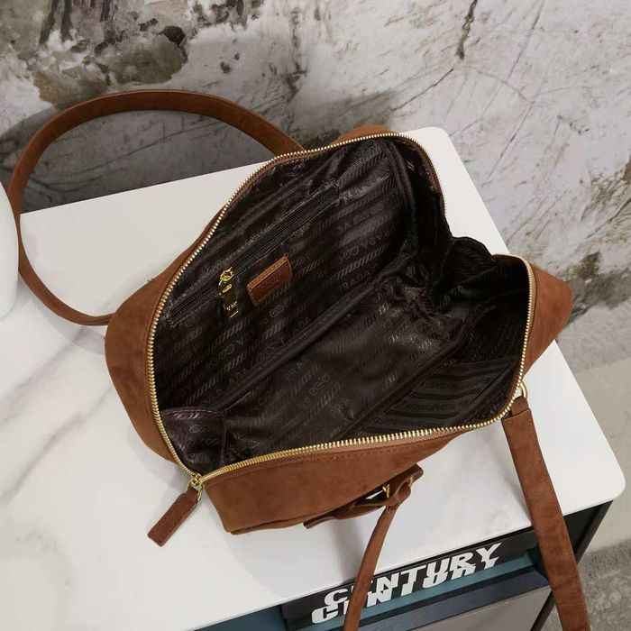 Жіноча сумка Prada