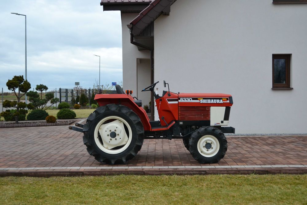 Traktorek japoński mini traktor Yanmar Kubota z ładowaczem