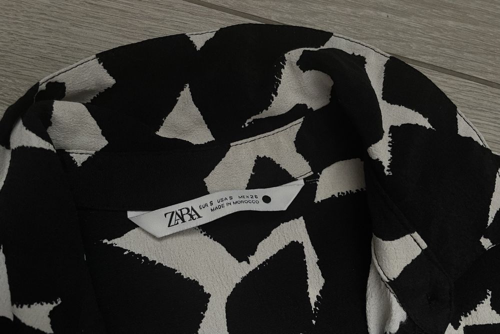 Жіноча сукня Zara