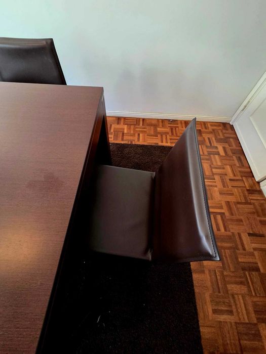 Mesa extensível com 6 cadeiras | Bom estado