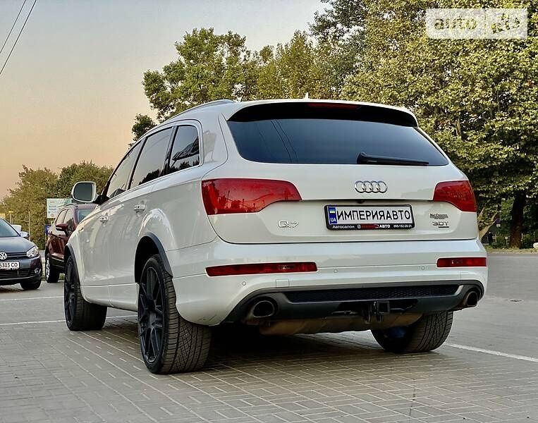 Продам Ауди Q7 2014г