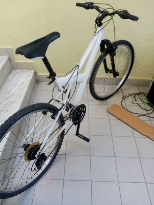 Bicicleta usada mas em bom estado roda 26