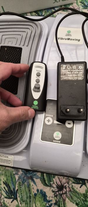 Massajador de pernas vibratório Shiatsu VibroMoving CINZA