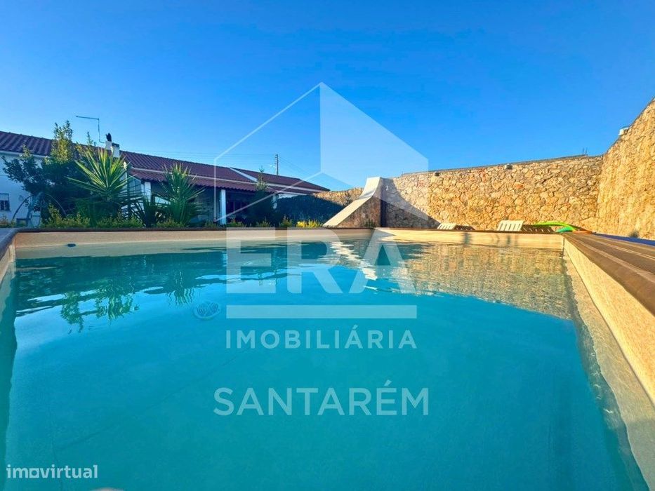 Moradia inserida num lote de 567,30 m²