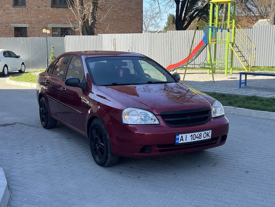 Продам Шевроле Лачеті