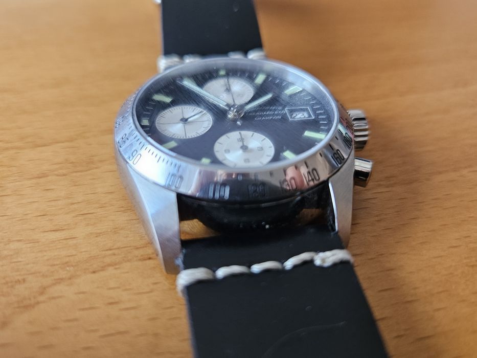 Eberhard Champion Chronograf jak speedmaster