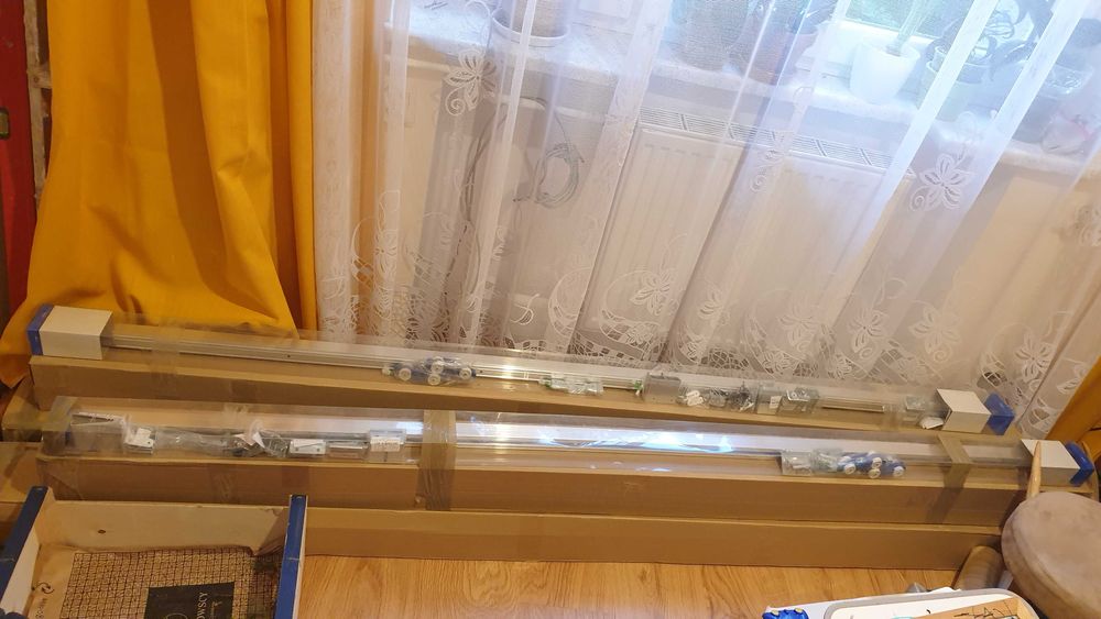 Drzwi przesuwne 90 cm z dedykowaną ościeżnicą 80 cm (2 komplety)