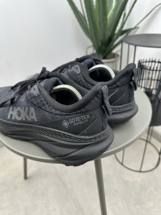 Трекінгові кросівки Hoka Challenger ART 7 gore-tex розмір 43 s503