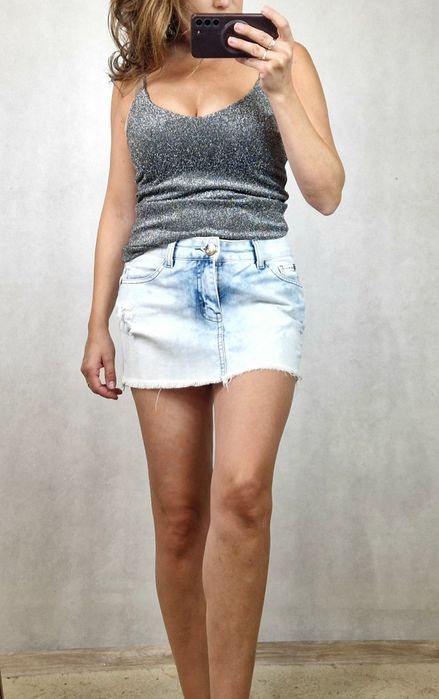 Bluzka srebrna S. Brokatowy top na ramiączka.  Cubus