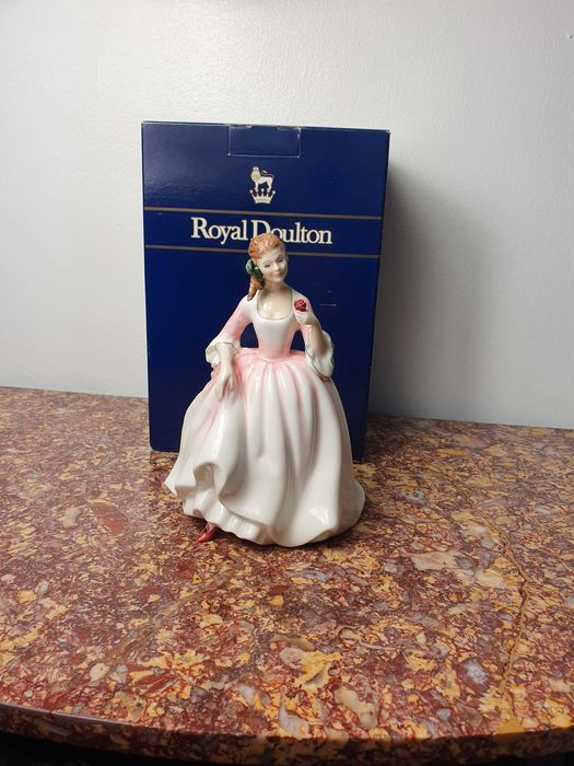 Figurka angielska porcelana Royal Doulton "TENDER MOMENT" wys 19,5 cm