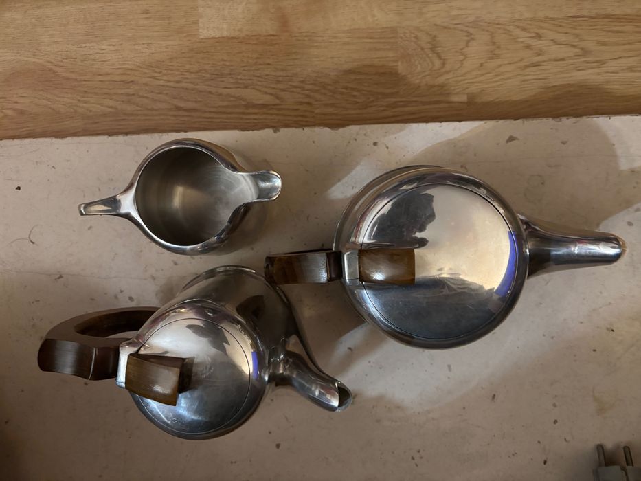 Conjunto de Cafeteira, Bule e leiteira Picquot Ware