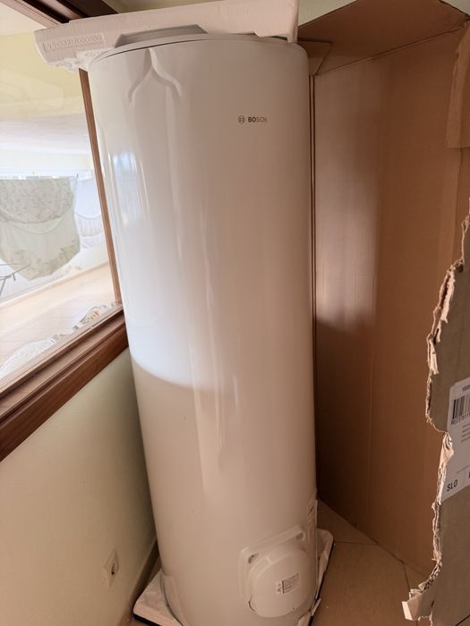 Termoacumulador BOSCH TR1001TF 300 T batido