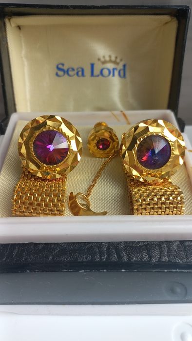 Абсолютно нові запонки Ціна 500 грн