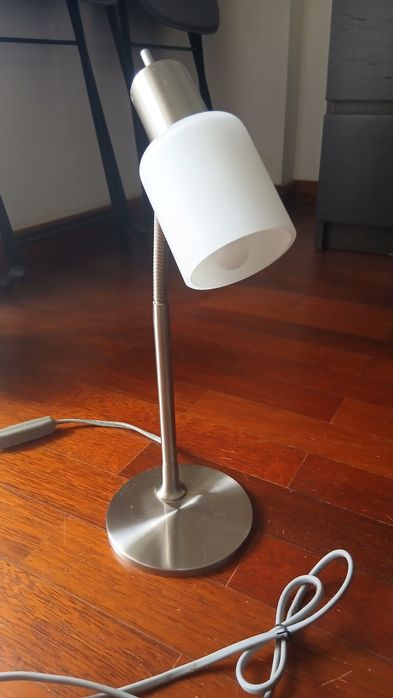 Candeeiro de mesa de cabeçeira