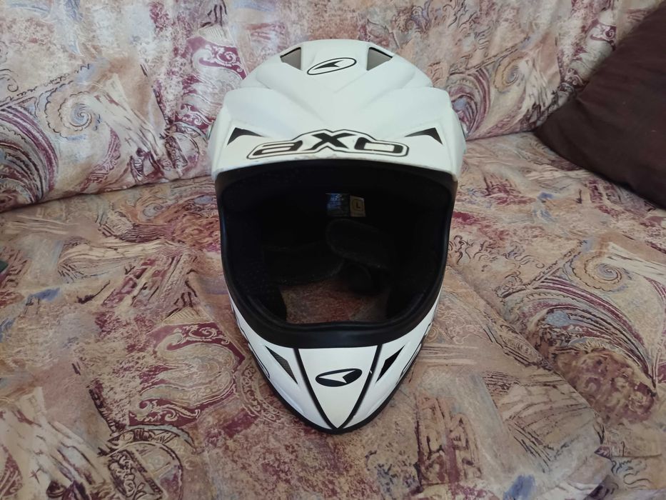 Capacete btt downhill
