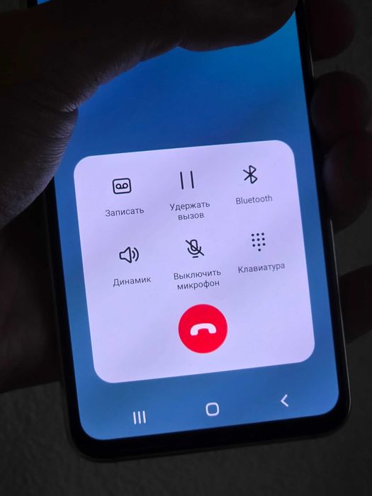 Samsung S10e офіційний , є чек та комплект