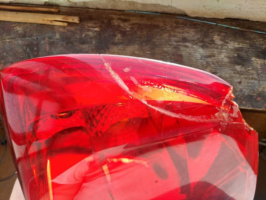 Lacetti фара задняя правая 4d седан 0311-001930