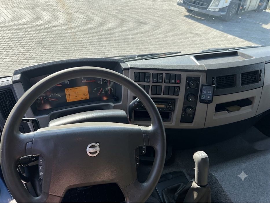 Volvo FE340 з маніпулятором