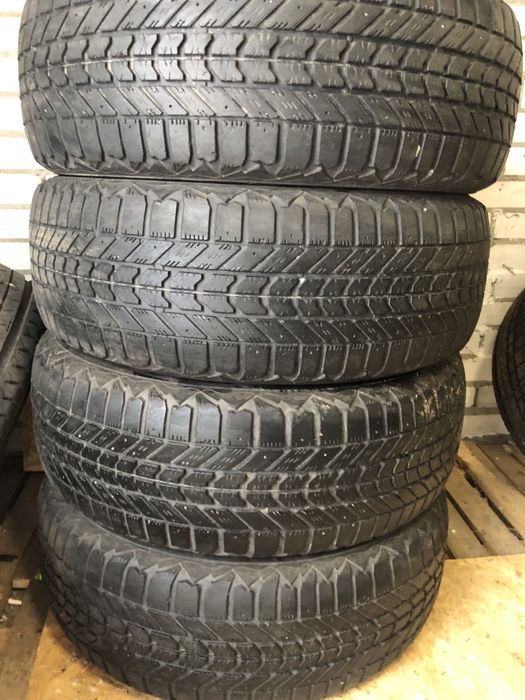 225/60/18 комплект зима