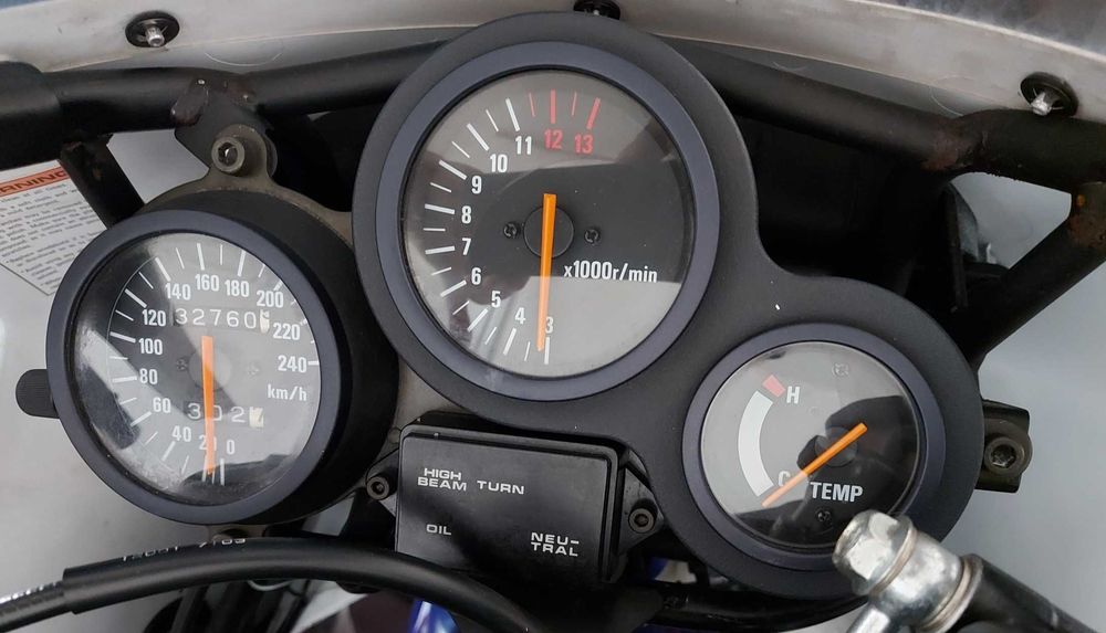 SUZUKI RGV 250  ( VJ21 )