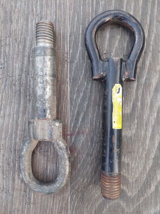 Крюк (петля) буксировочный