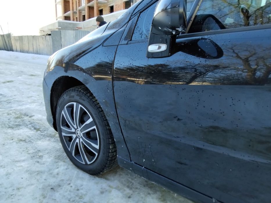 Пежо 408 Peugeot 408